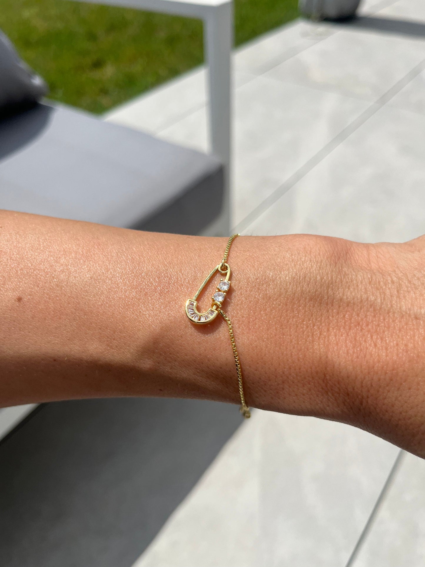 Bracelet épingle coulissant ajustable