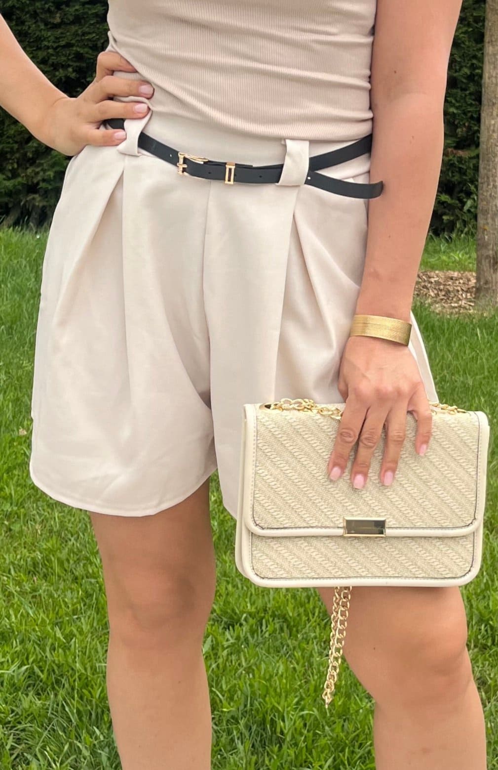 Jupe short avec ceinture  blanc/beige/taupe